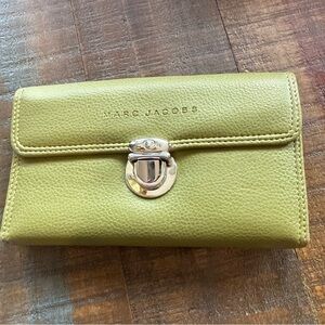 Marc Jacobs Olive Sap Green Calfskin Leather Wallet Clutch Soft Leather 7” X 4”